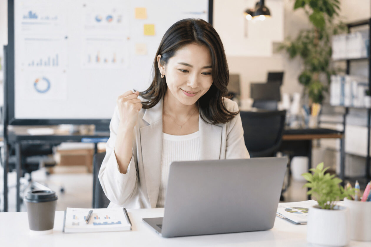 成果に満足しているマーケティング担当者