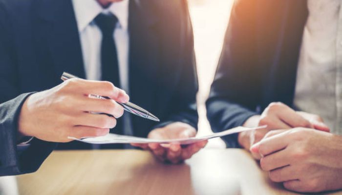 弁護士のリスティング広告運用にかかる費用相場