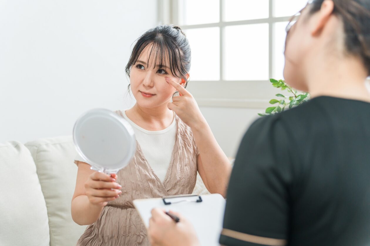 二重整形の広告は表現や規制に要注意！炎上事例や運用のポイントを解説